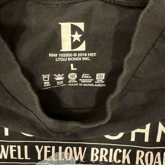 Men’s Large Black Elton John 2018 Farewell Yellow Brick Road Tour Tshirt Toronto - Picture 5 of 6